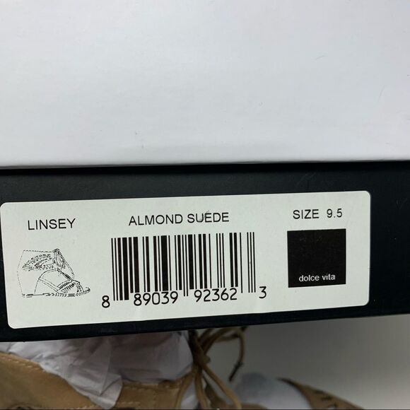 Dolce Vita Linsey Sandal - Picture 7 of 8